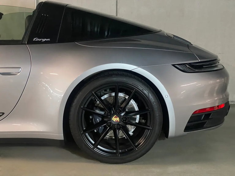 Porsche 992 Targa 4