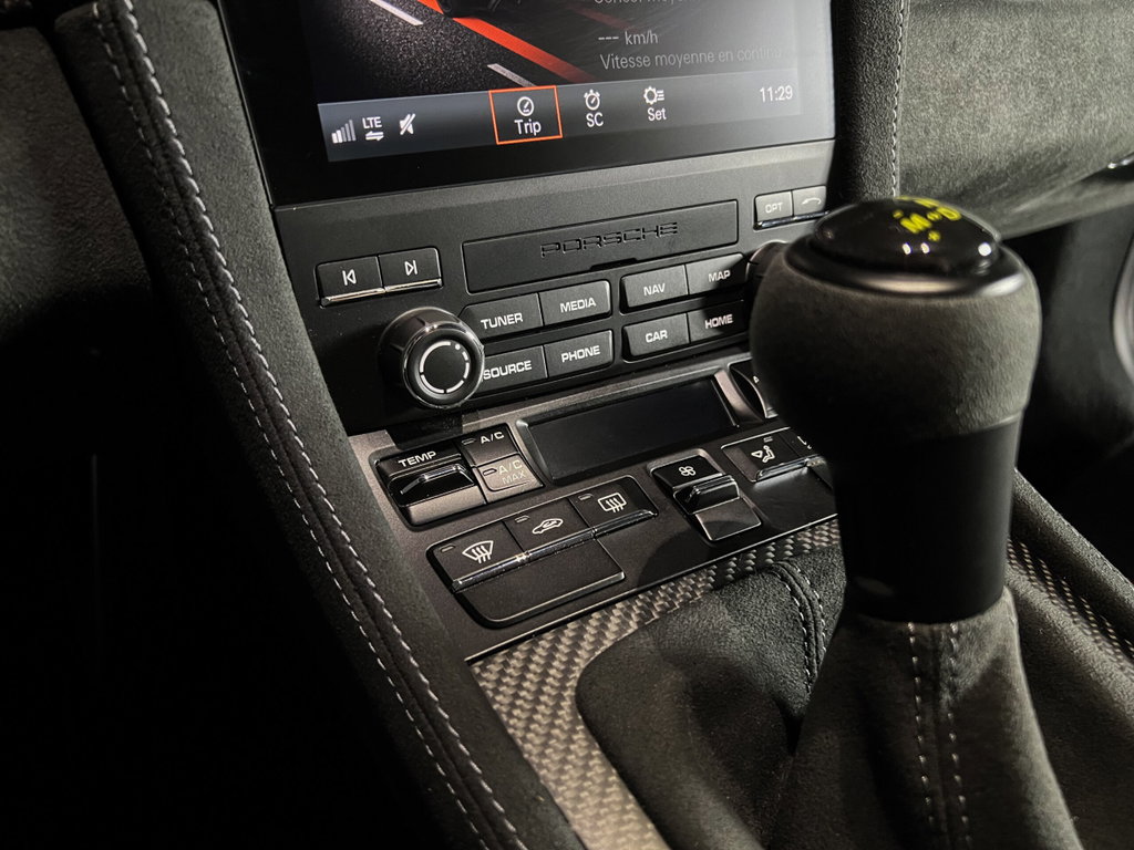 Porsche 718 Cayman GT4 RS