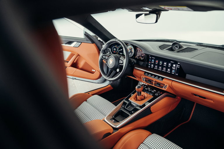 Porsche 992 Sport Classic