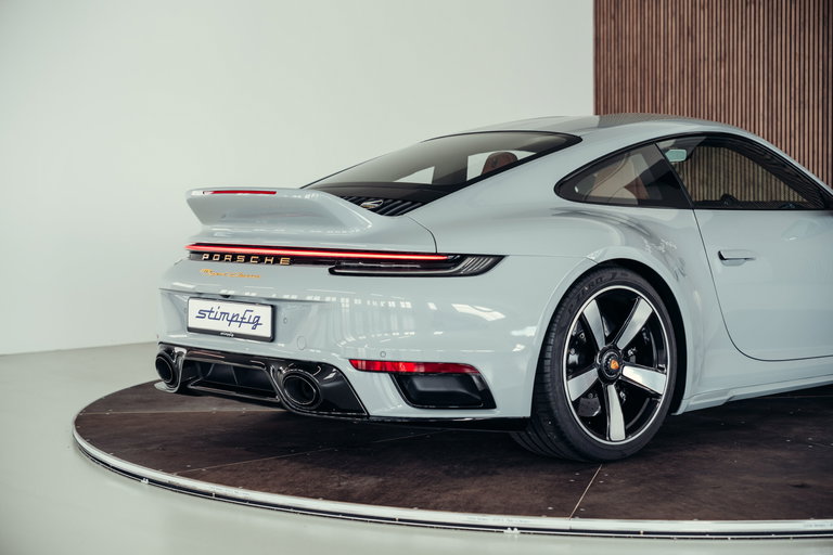 Porsche 992 Sport Classic