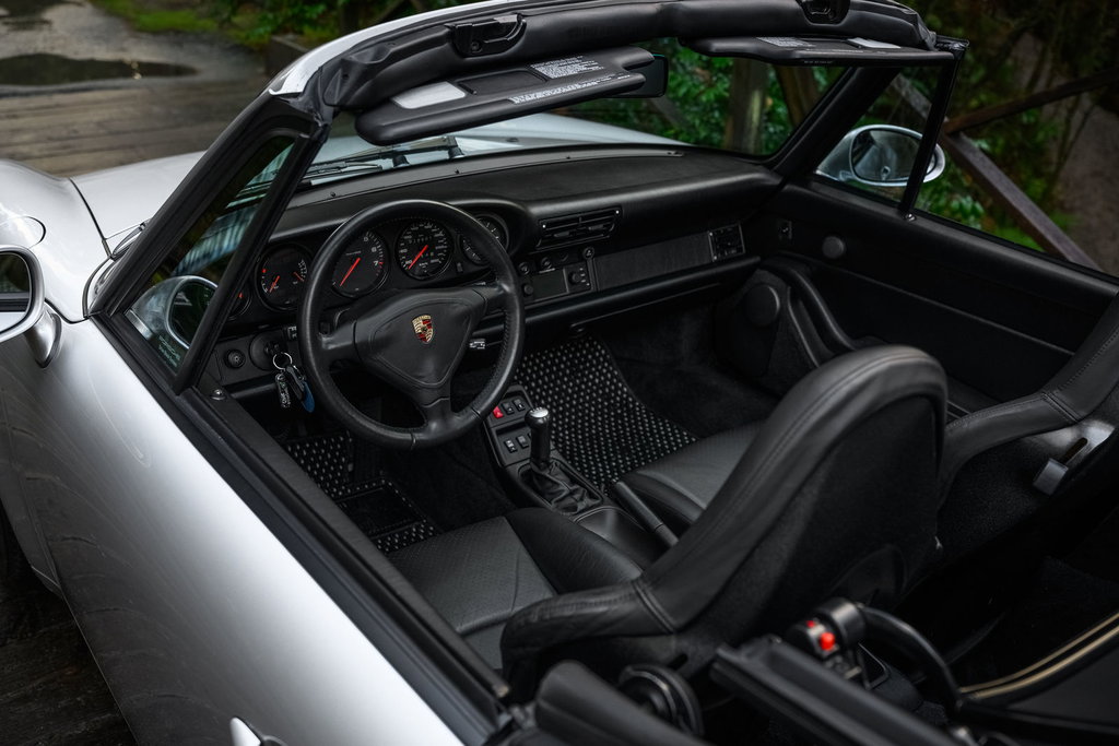 Porsche 993 Carrera 4