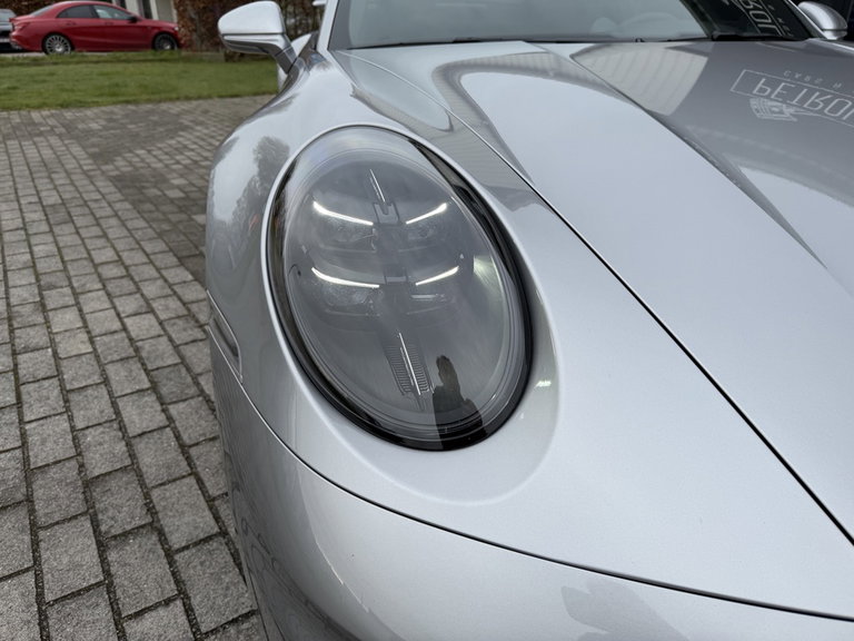 Porsche 992.2 Carrera 4 GTS