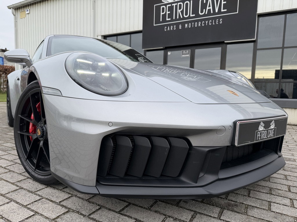 Porsche 992.2 Carrera 4 GTS