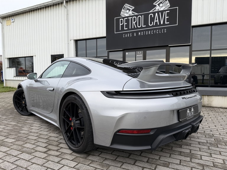 Porsche 992.2 Carrera 4 GTS