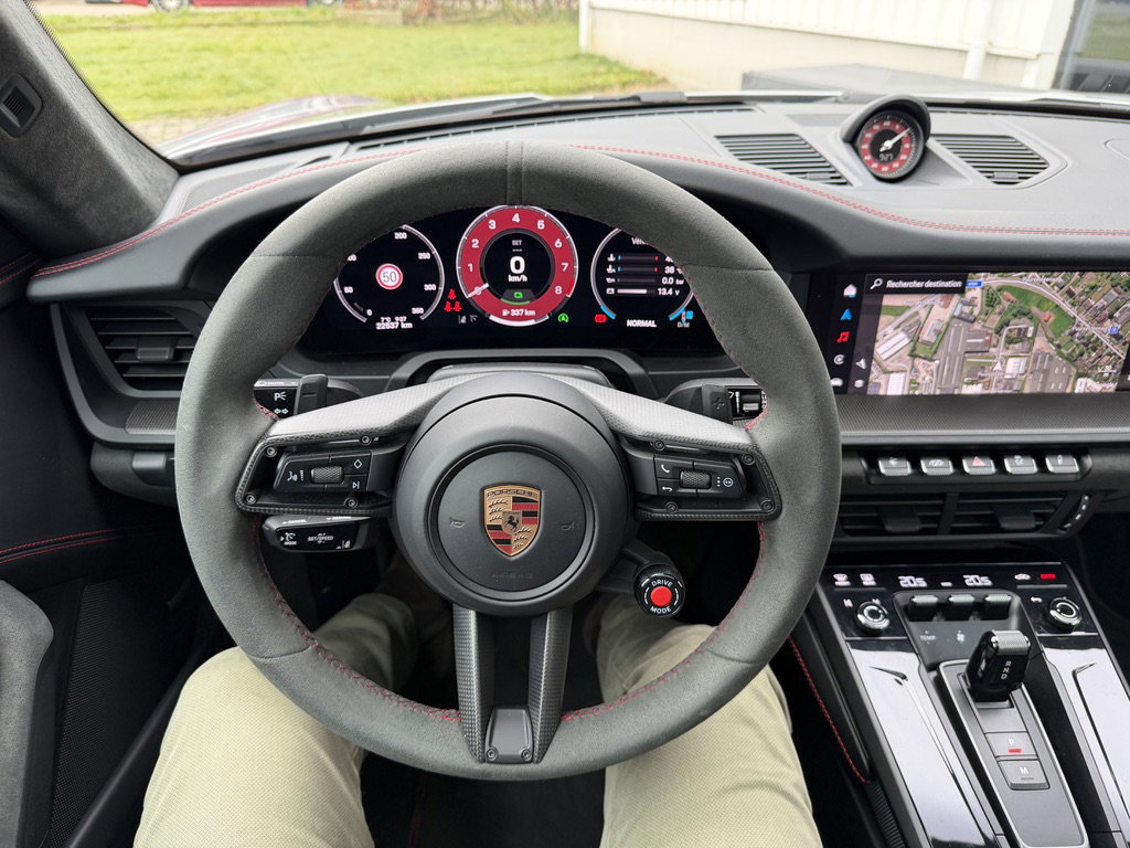 Porsche 992.2 Carrera 4 GTS