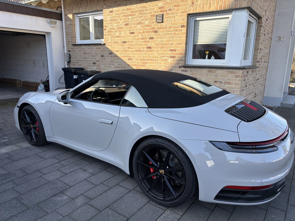 Porsche 992 Carrera 4S