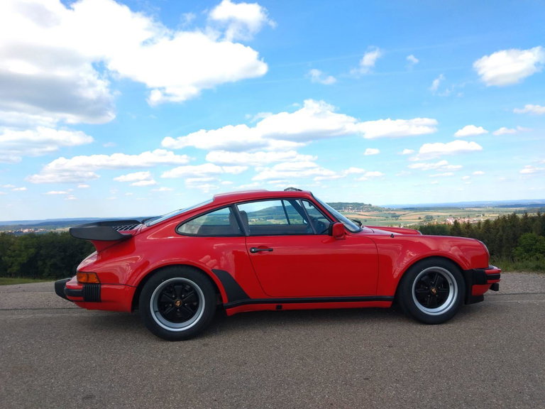 Porsche 911 Turbo 3.3