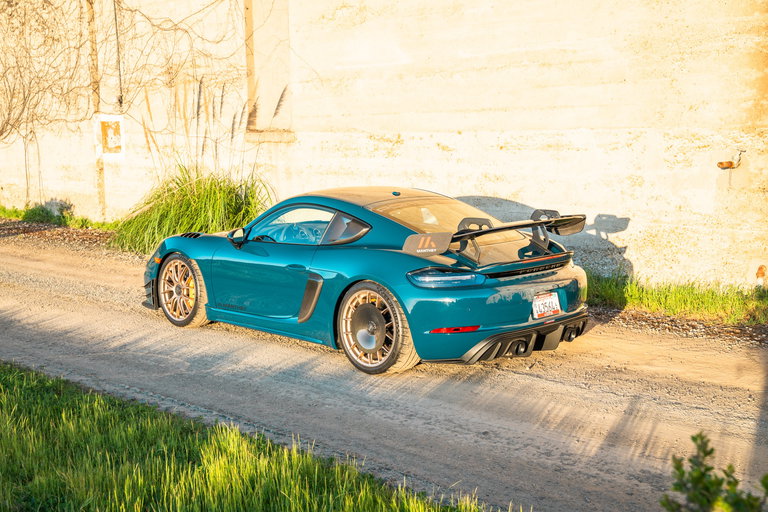 Porsche 718 Cayman GT4 RS