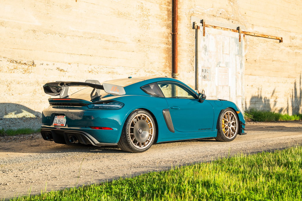 Porsche 718 Cayman GT4 RS