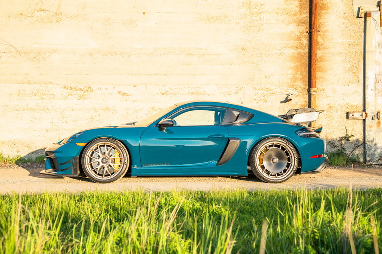 Porsche 718 Cayman GT4 RS
