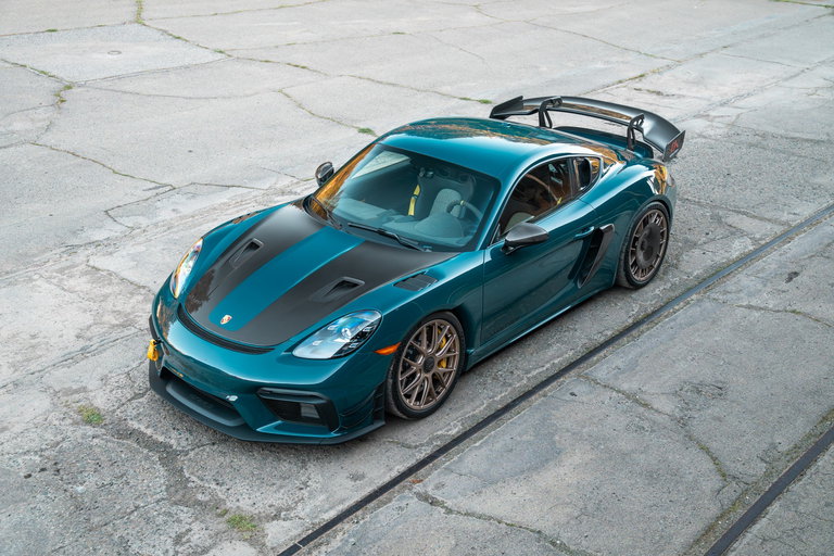 Porsche 718 Cayman GT4 RS