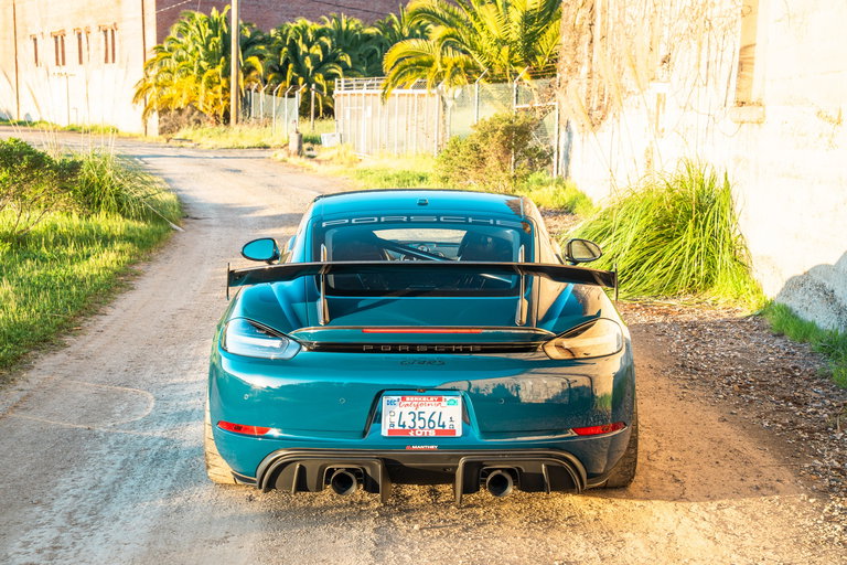 Porsche 718 Cayman GT4 RS