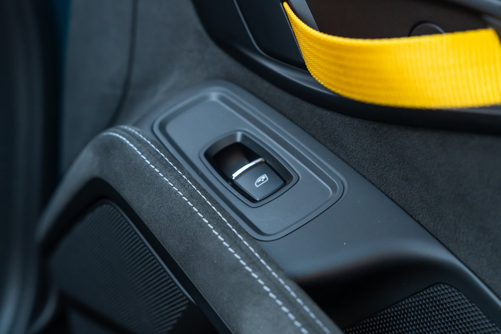 Porsche 718 Cayman GT4 RS