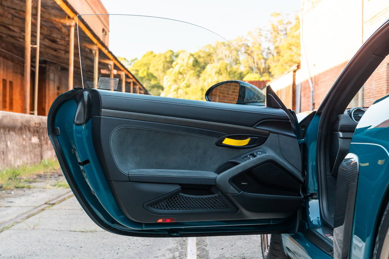Porsche 718 Cayman GT4 RS
