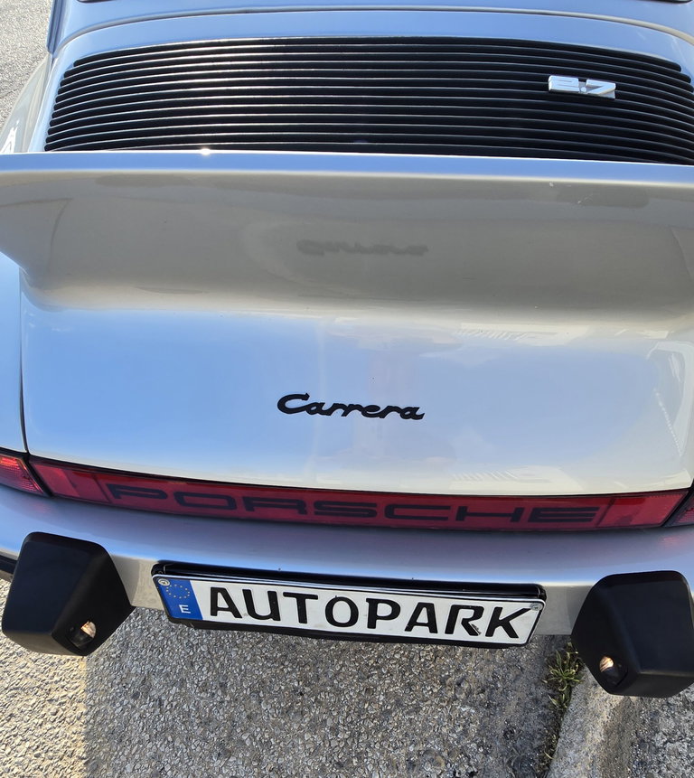 Porsche 911 Carrera (US)