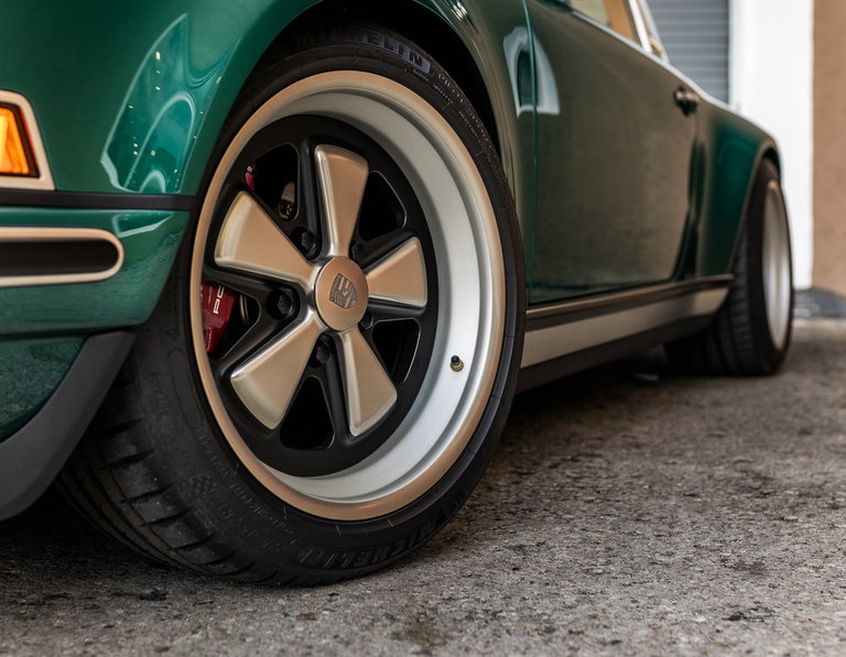 Porsche 911 Reimagined by Singer
