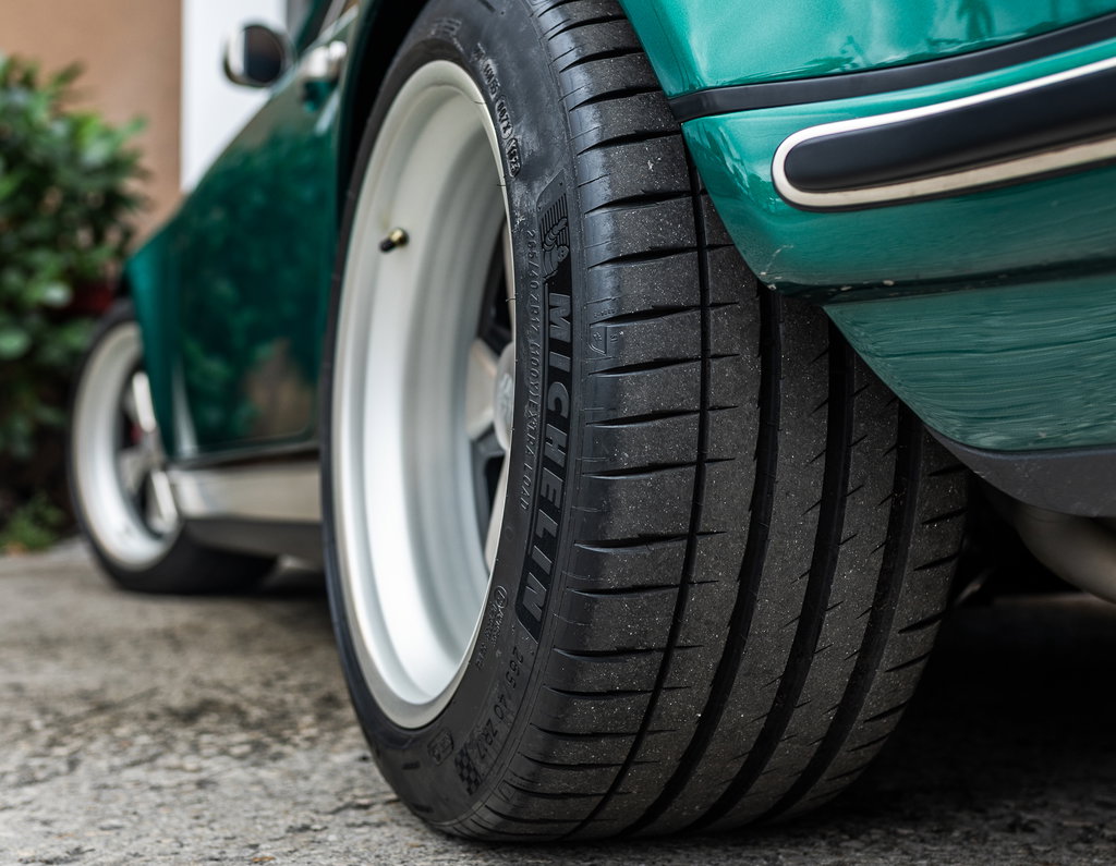 Porsche 911 Reimagined by Singer