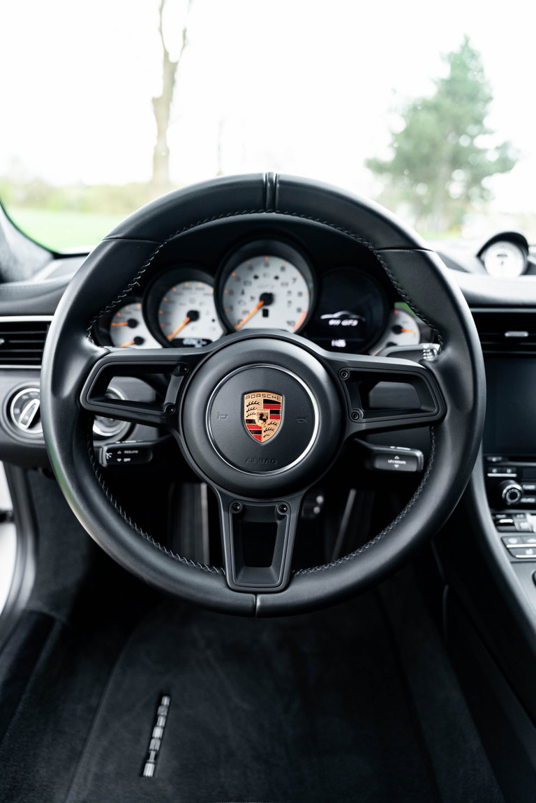 Porsche 991.2 GT3 Touring