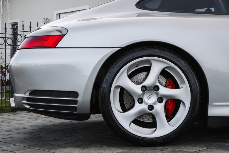 Porsche 996.2 Carrera 4S