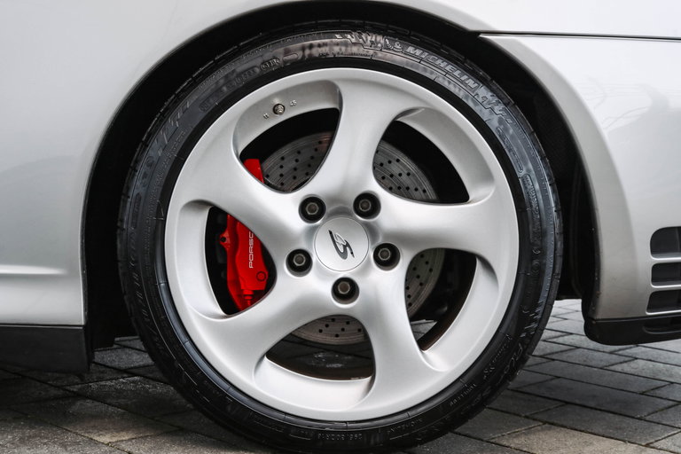 Porsche 996.2 Carrera 4S