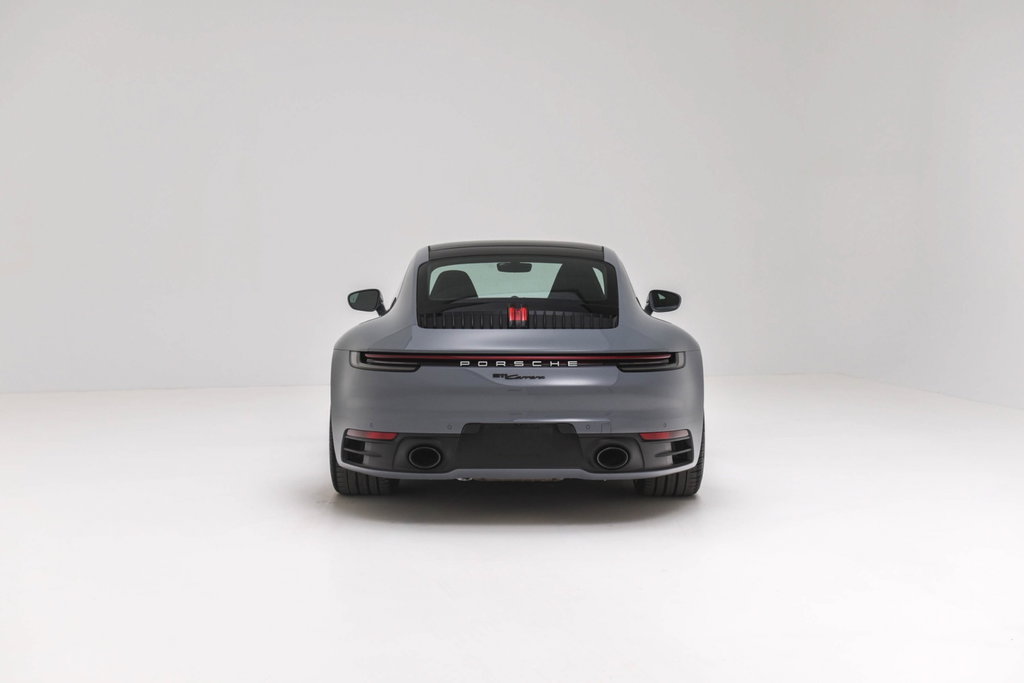 Porsche 992 Carrera