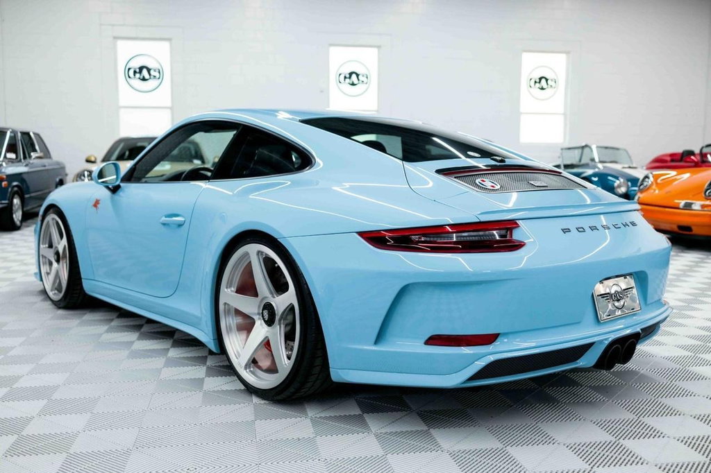 Porsche 991.2 GT3 Touring