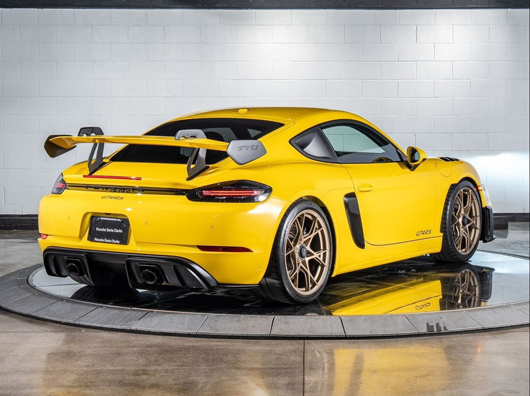 Porsche 718 Cayman GT4 RS