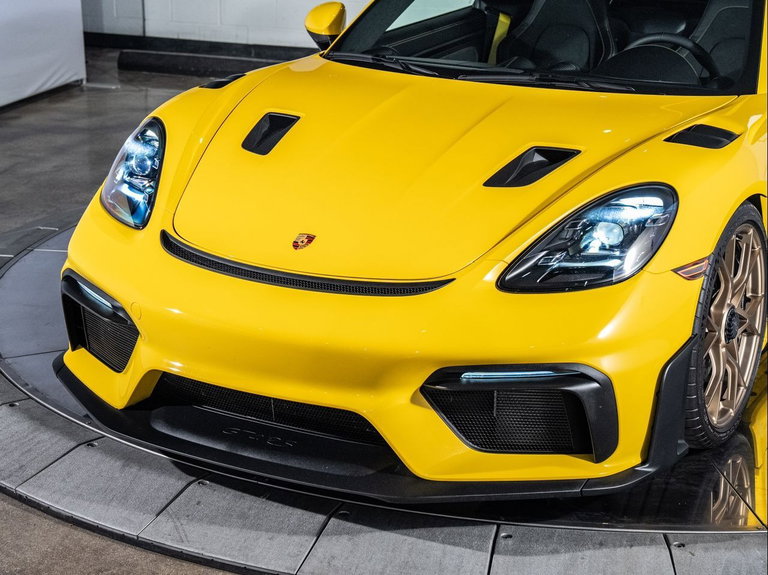 Porsche 718 Cayman GT4 RS