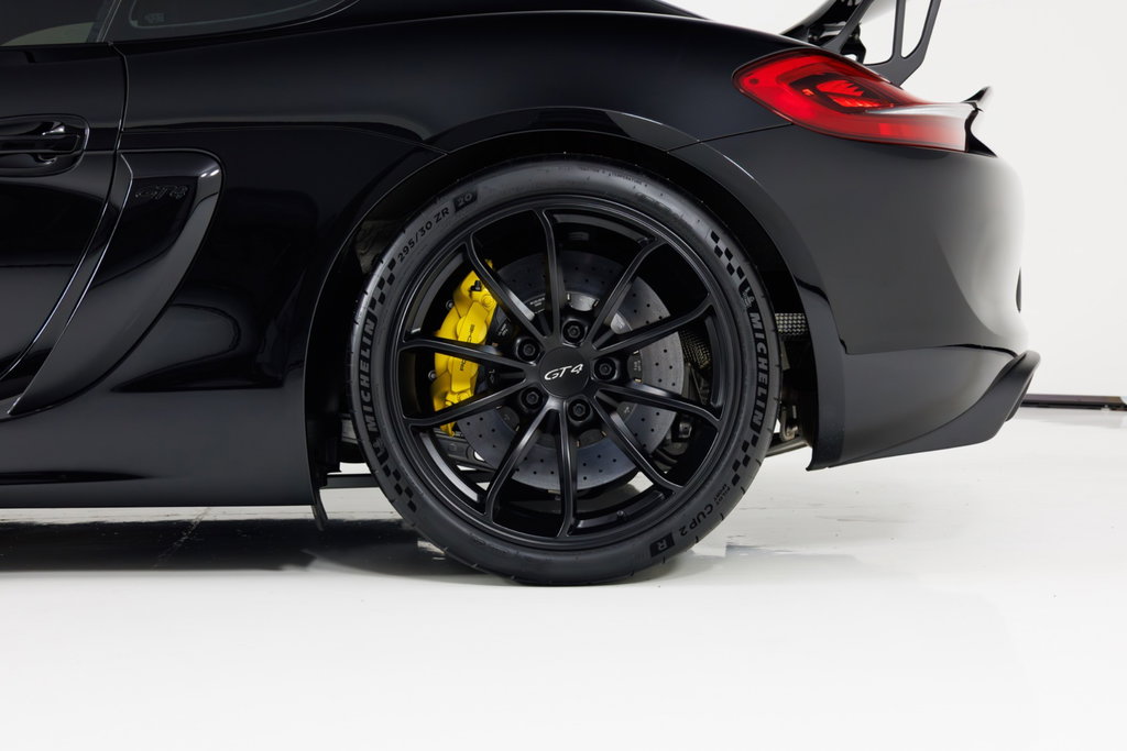 Porsche 981 Cayman GT4