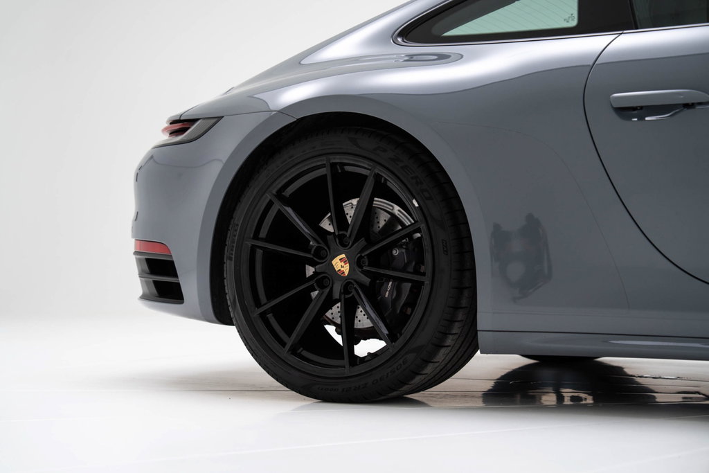 Porsche 992 Carrera