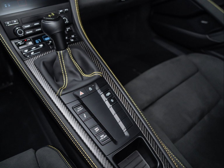 Porsche 718 Cayman GT4 RS