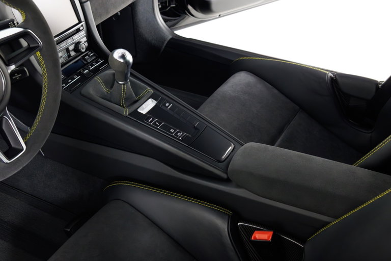 Porsche 981 Cayman GT4