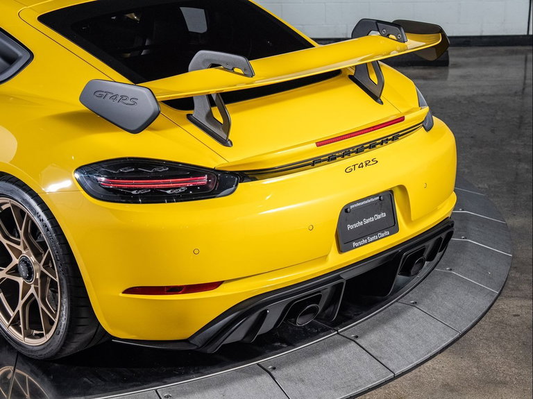Porsche 718 Cayman GT4 RS