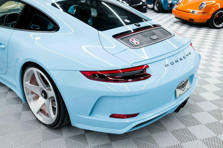 Porsche 991.2 GT3 Touring