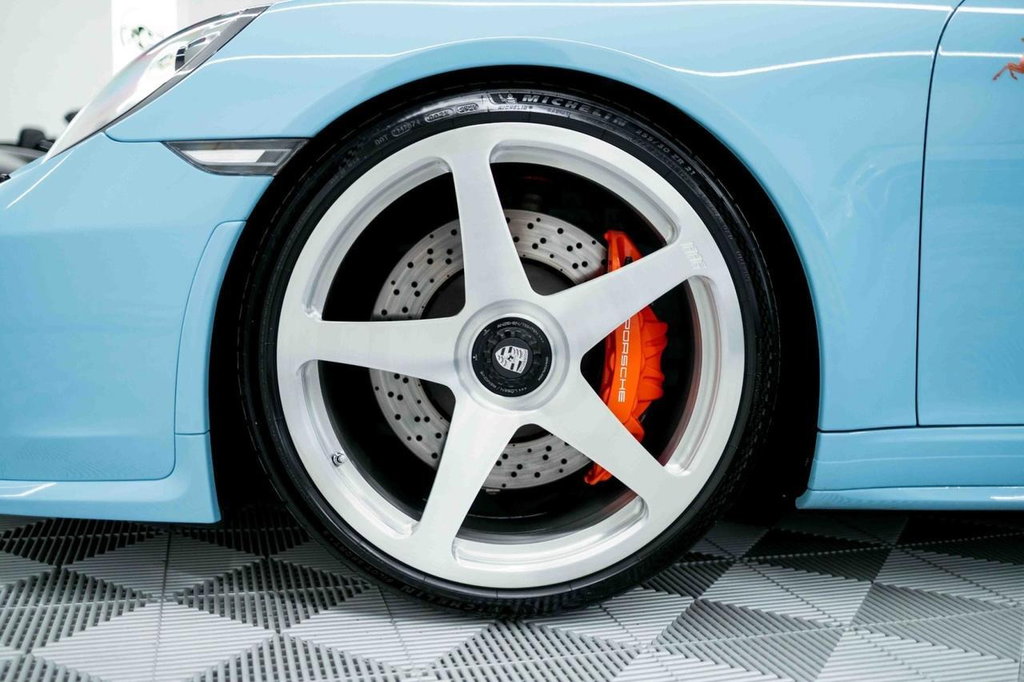 Porsche 991.2 GT3 Touring