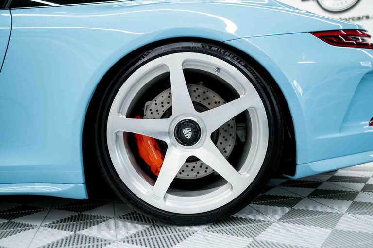 Porsche 991.2 GT3 Touring