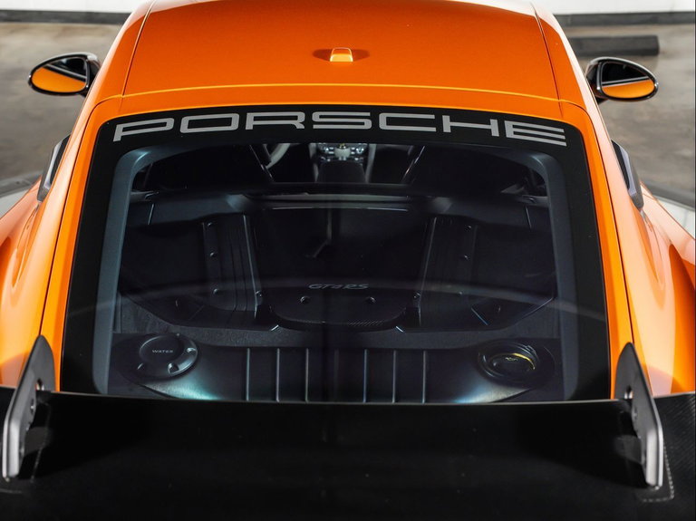 Porsche 718 Cayman GT4 RS