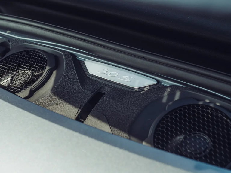 Porsche 992.2 Carrera 4S