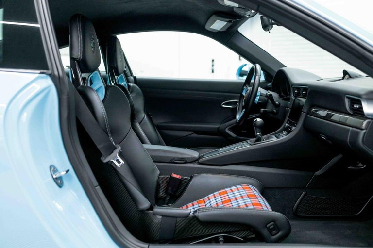 Porsche 991.2 GT3 Touring