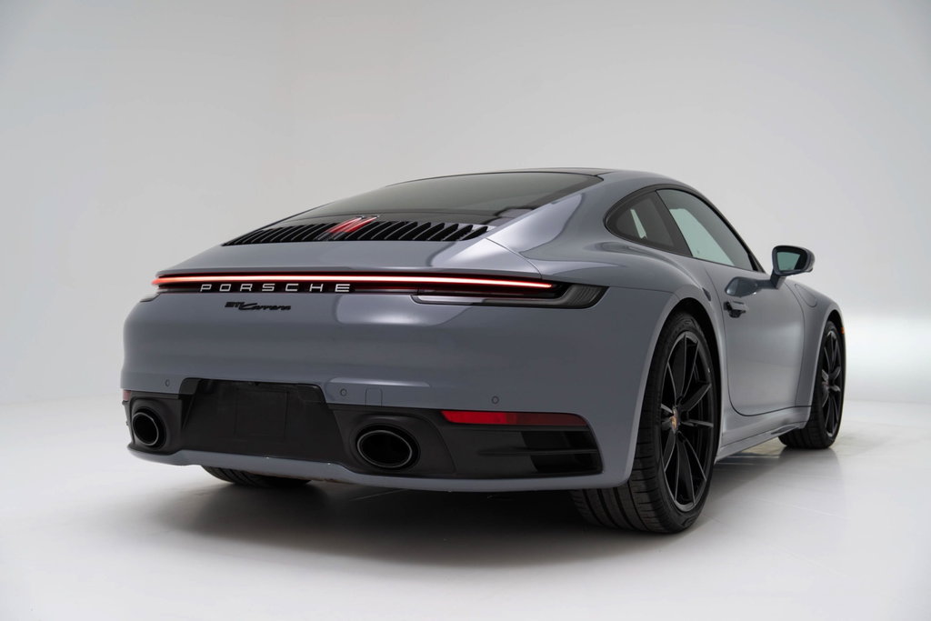 Porsche 992 Carrera