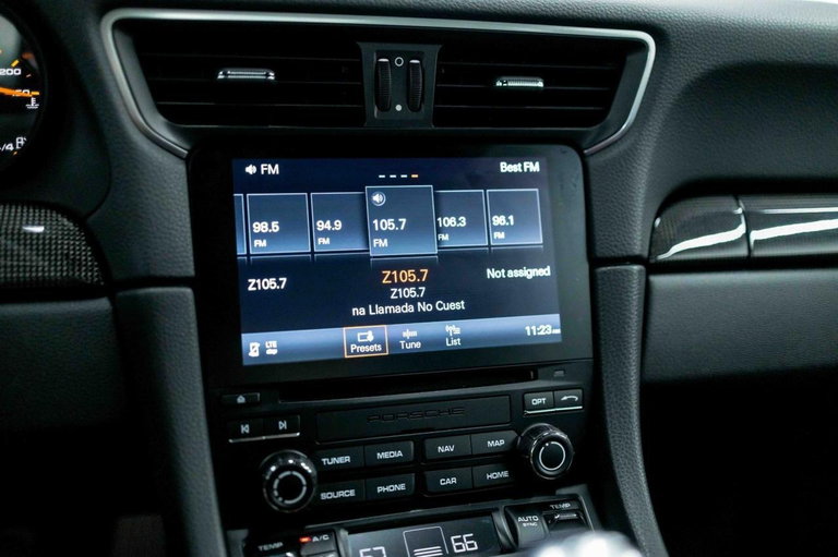 Porsche 991.2 GT3 Touring