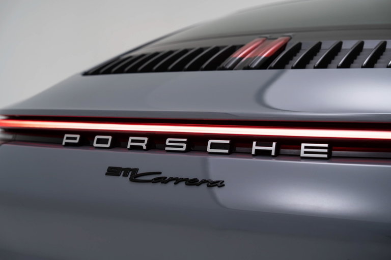 Porsche 992 Carrera