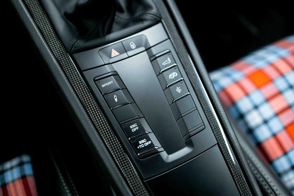 Porsche 991.2 GT3 Touring