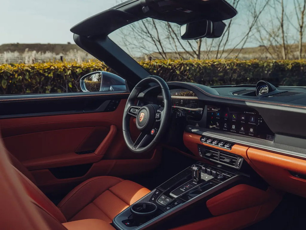 Porsche 992.2 Carrera 4S