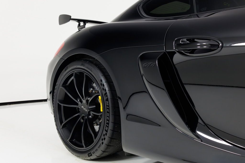 Porsche 981 Cayman GT4