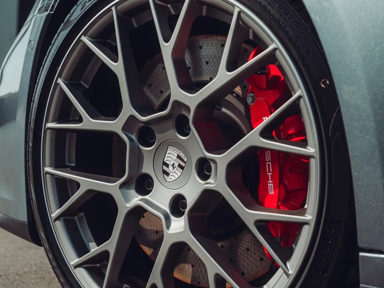 Porsche 992.2 Carrera 4S