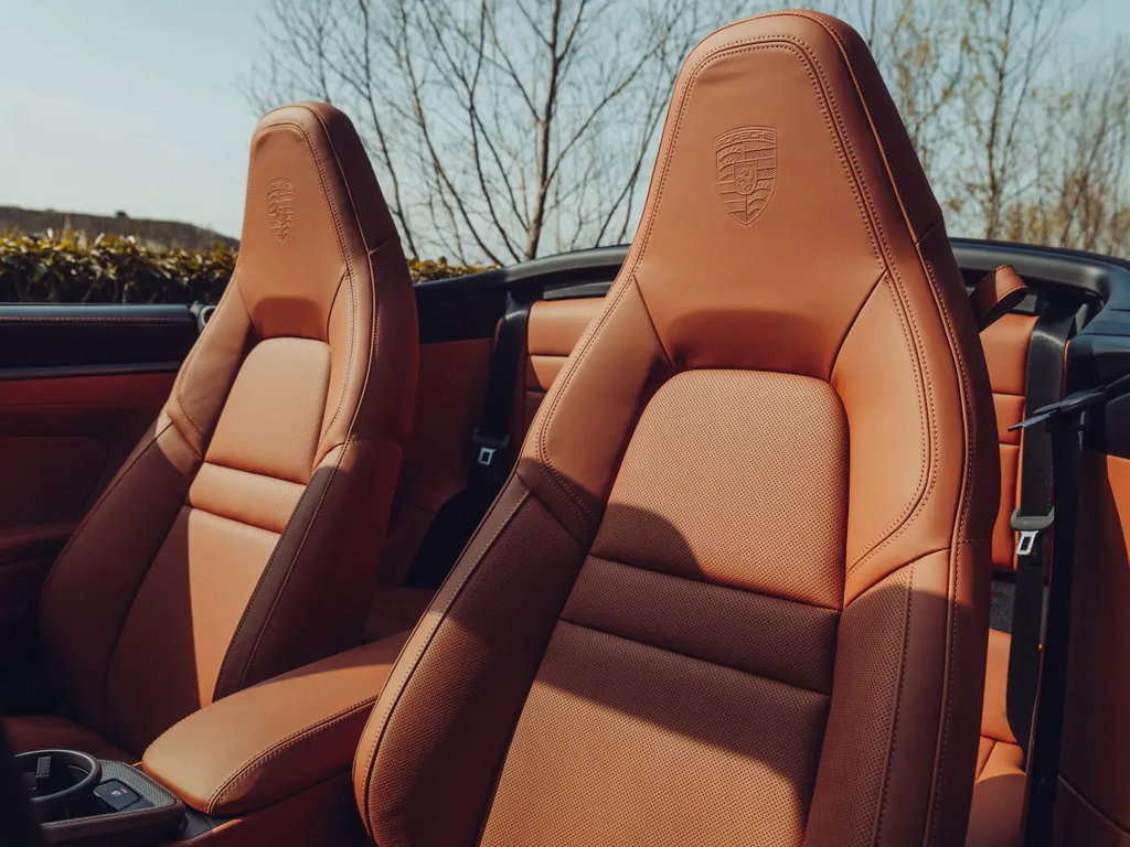 Porsche 992.2 Carrera 4S