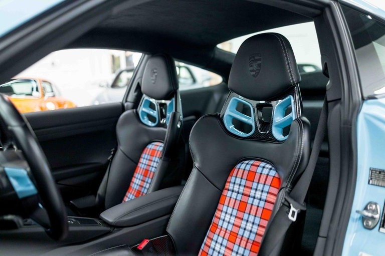 Porsche 991.2 GT3 Touring