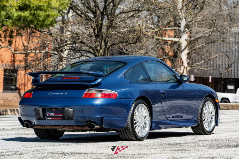 Porsche 996 Carrera 4