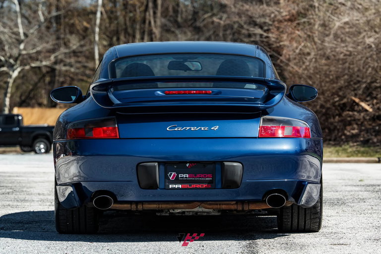 Porsche 996 Carrera 4